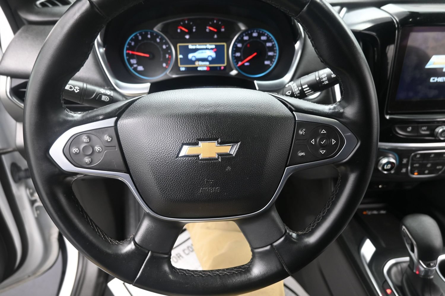 Used 2023 Chevrolet Traverse LT w/ LPO, Floor Liner Package AWD/4WD image 22