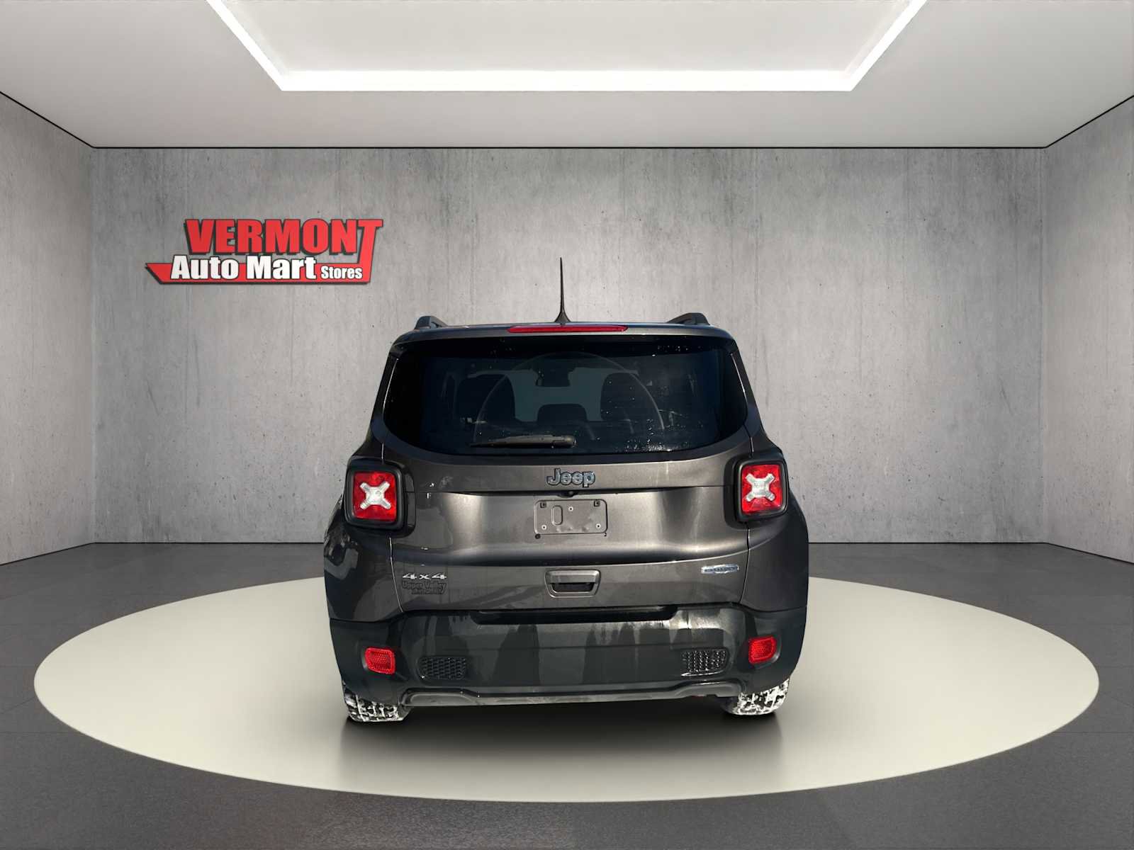 Used 2020 Jeep Renegade Latitude w/ Cold Weather Group AWD/4WD image 7