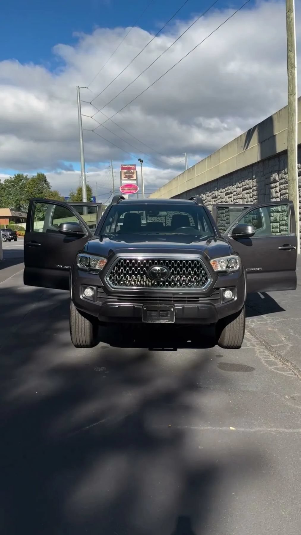 Used 2019 Toyota Tacoma TRD Off-Road AWD/4WD image 42
