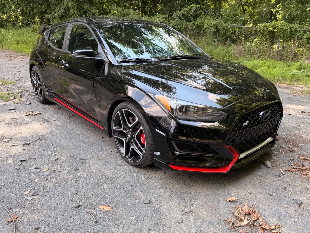 Certified 2022 Hyundai Veloster N FWD image 2