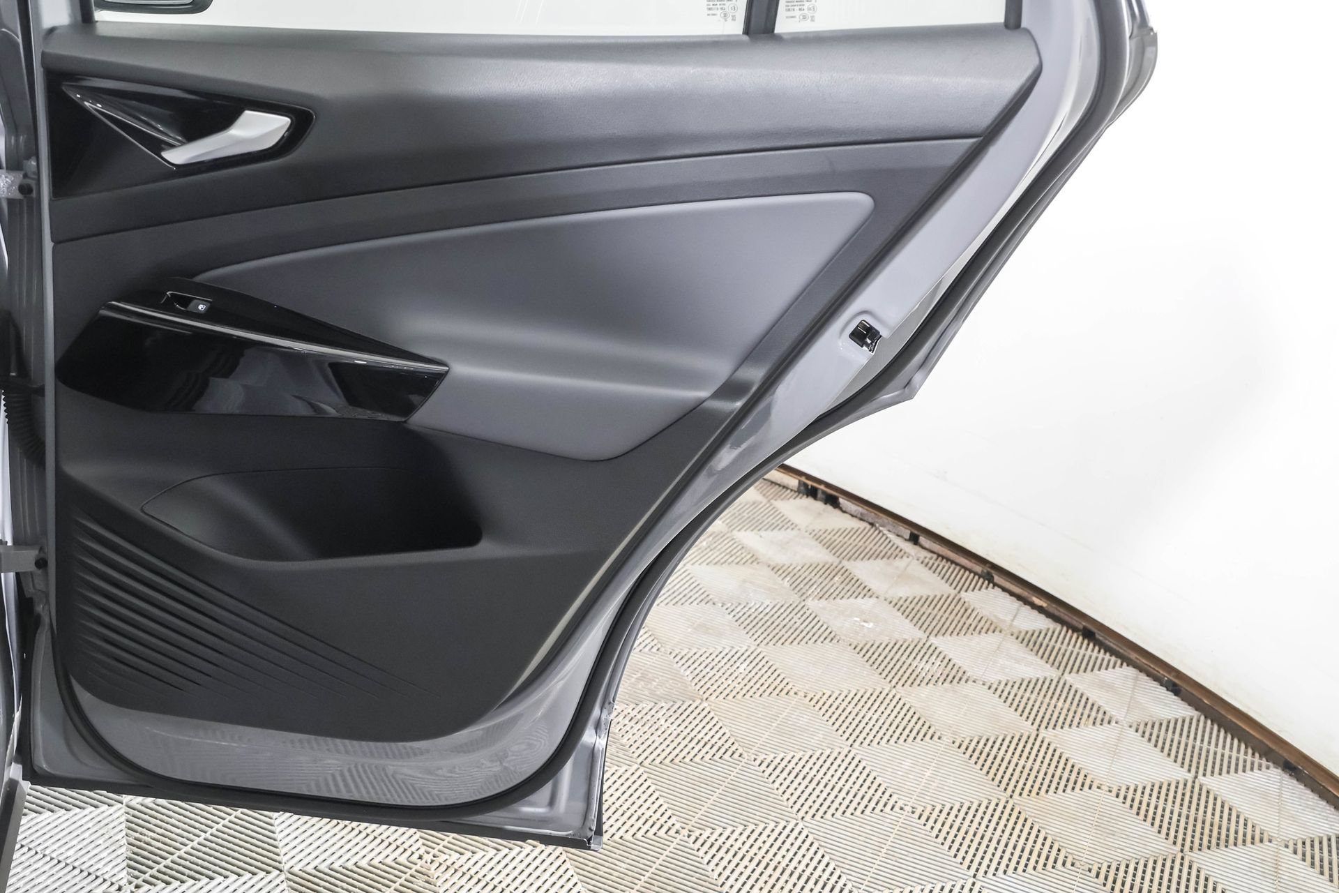 Certified 2022 Volkswagen ID.4 Pro S RWD image 44