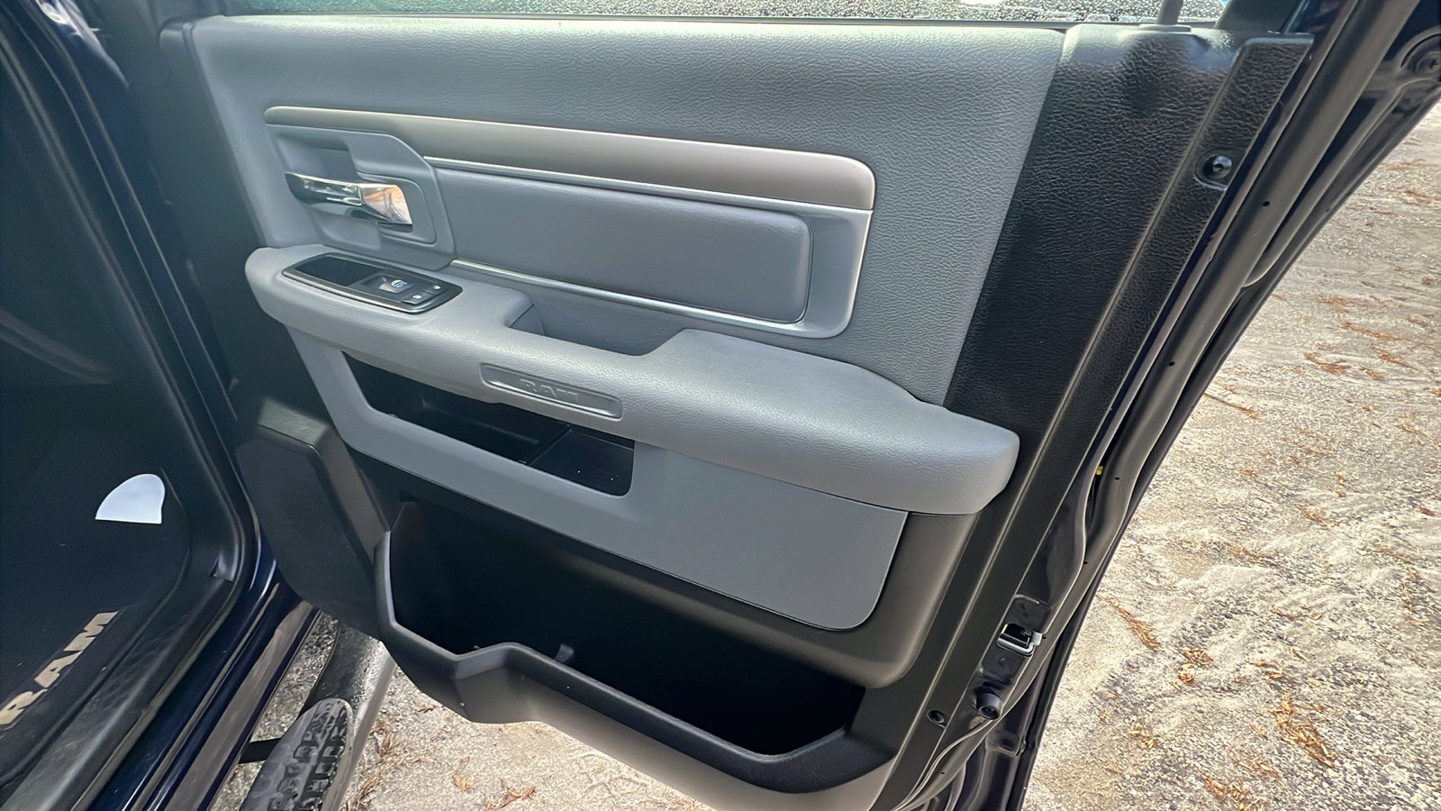 Used 2013 RAM 1500 Big Horn image 18