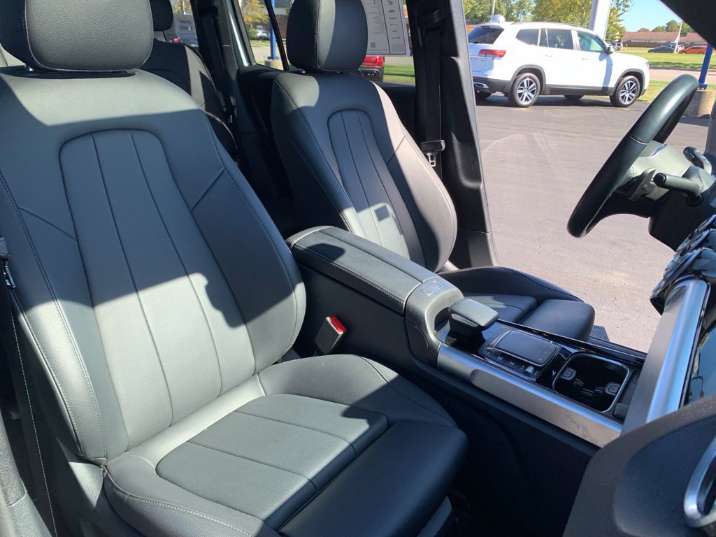 Used 2023 Mercedes-Benz GLB 250 4MATIC image 26