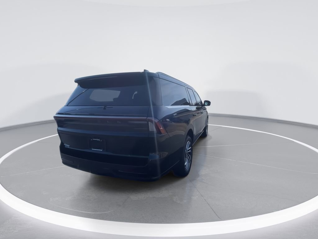 New 2026 Lincoln Navigator L Reserve image 7