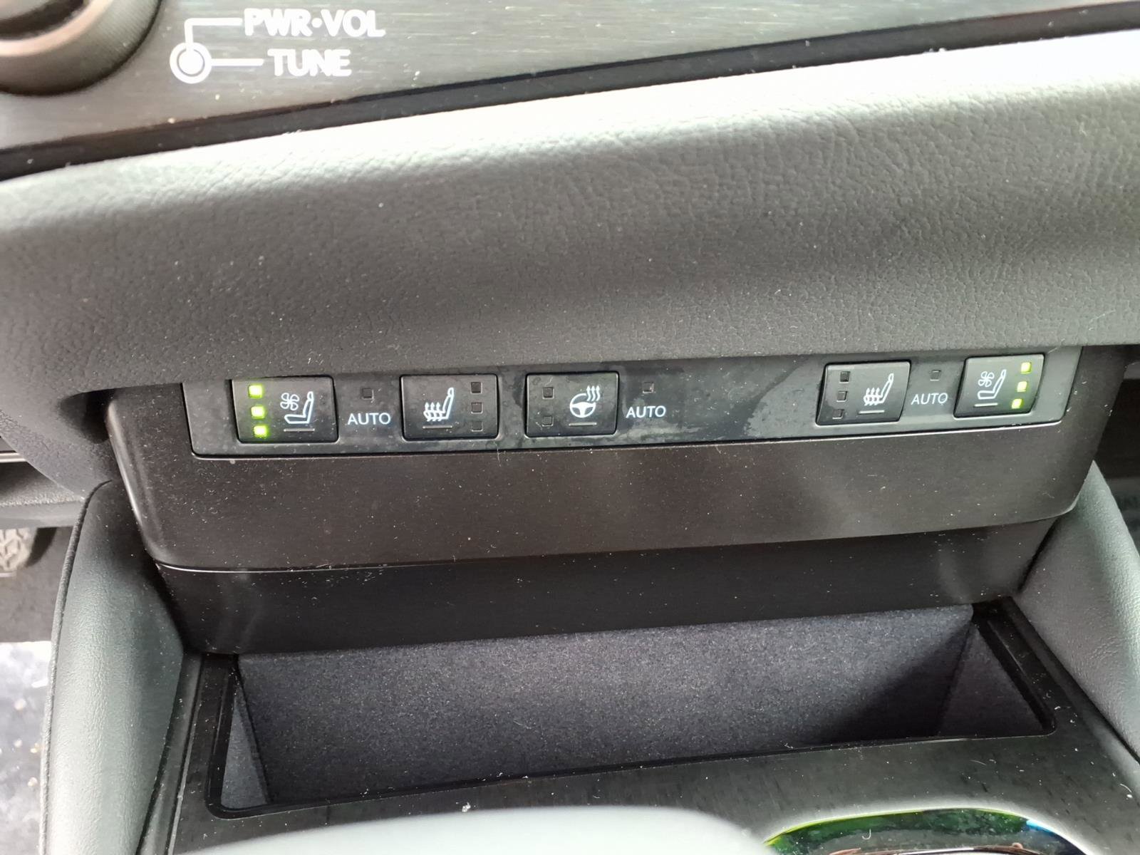 Certified 2023 Lexus ES 350 w/ Premium Package image 18