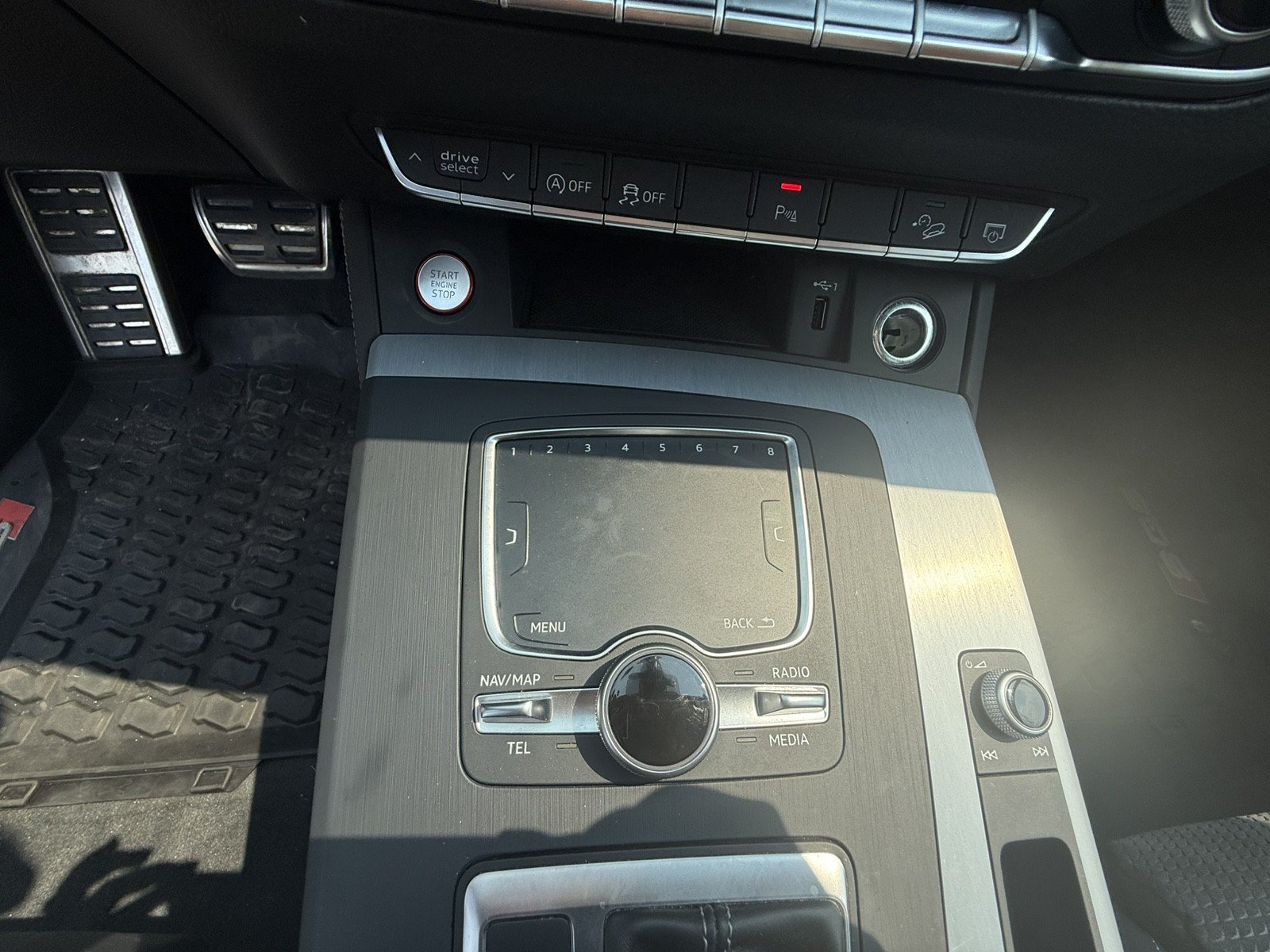 Used 2019 Audi SQ5 Premium Plus w/ Premium Plus Package AWD/4WD image 16