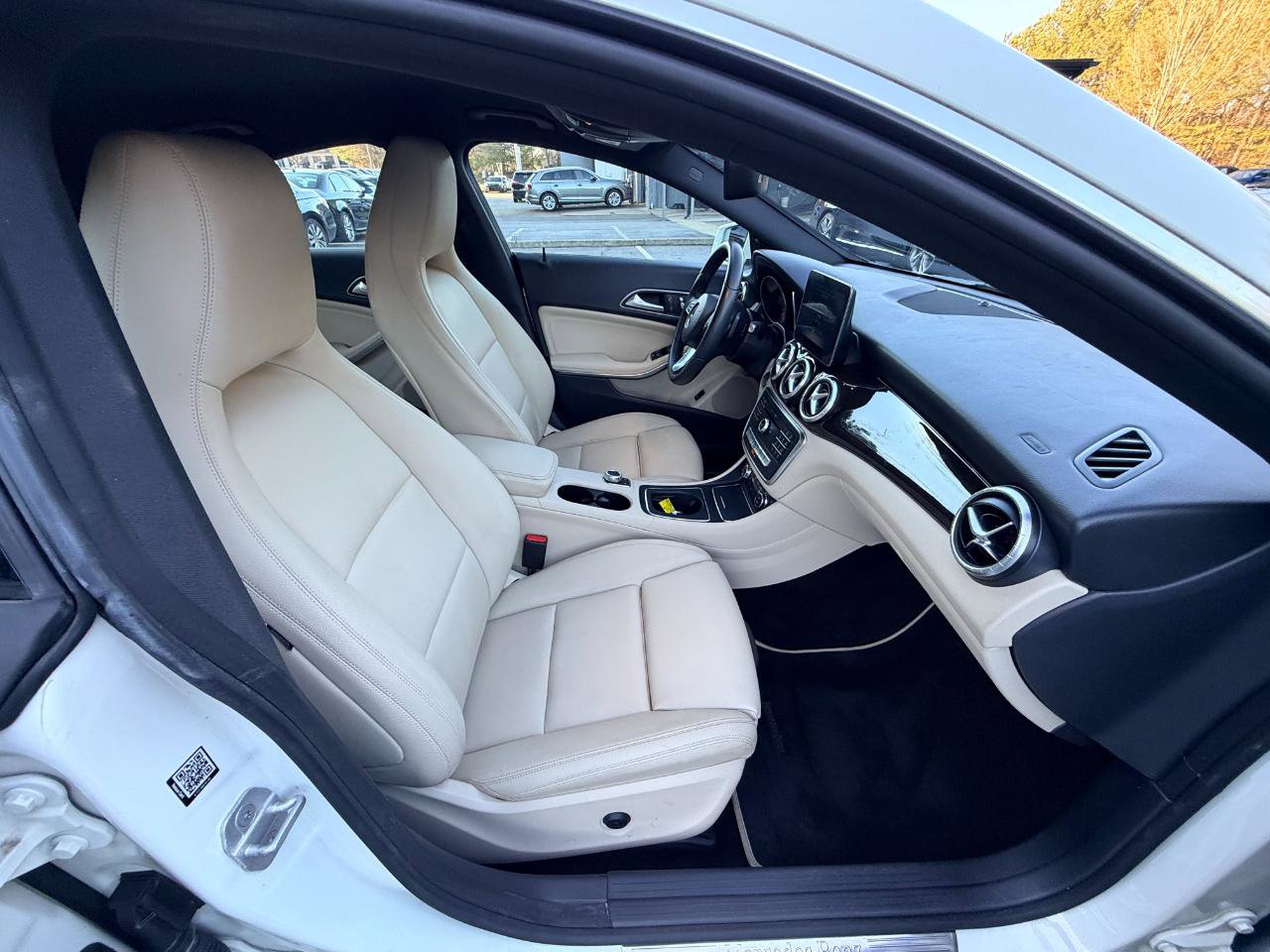 Used 2017 Mercedes-Benz CLA 250 4MATIC image 15
