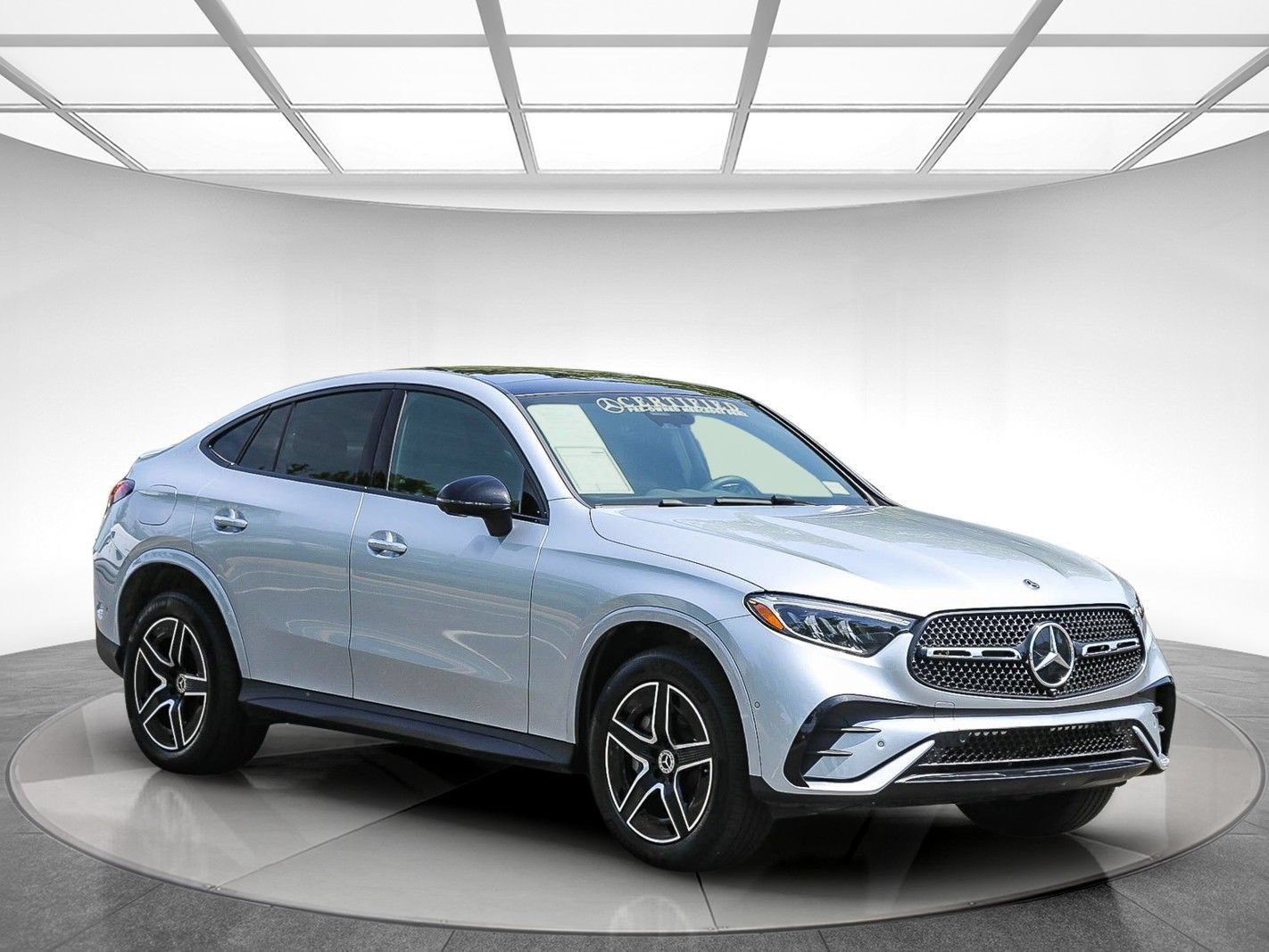 Certified 2025 Mercedes-Benz GLC 300 4MATIC image 5