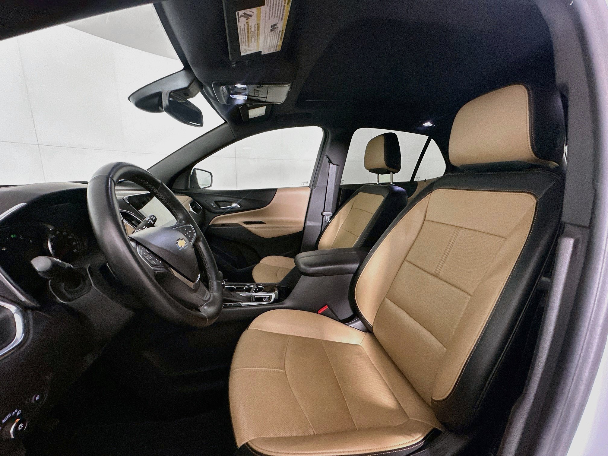 Used 2024 Chevrolet Equinox Premier FWD image 13