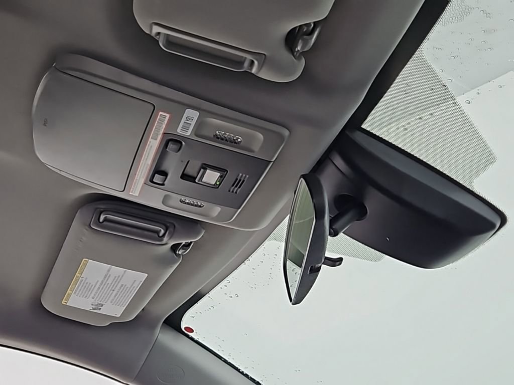 Used 2022 Toyota Camry SE image 17