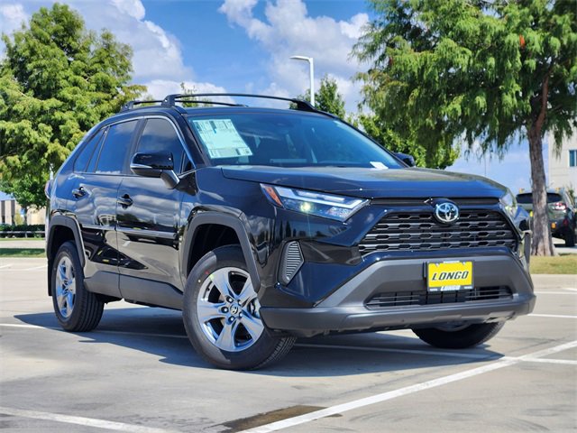 New 2025 Toyota RAV4 XLE
