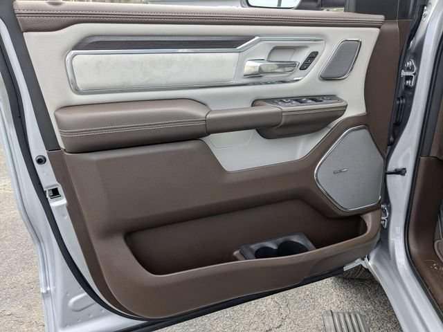 New 2026 RAM 1500 Laramie AWD/4WD image 9