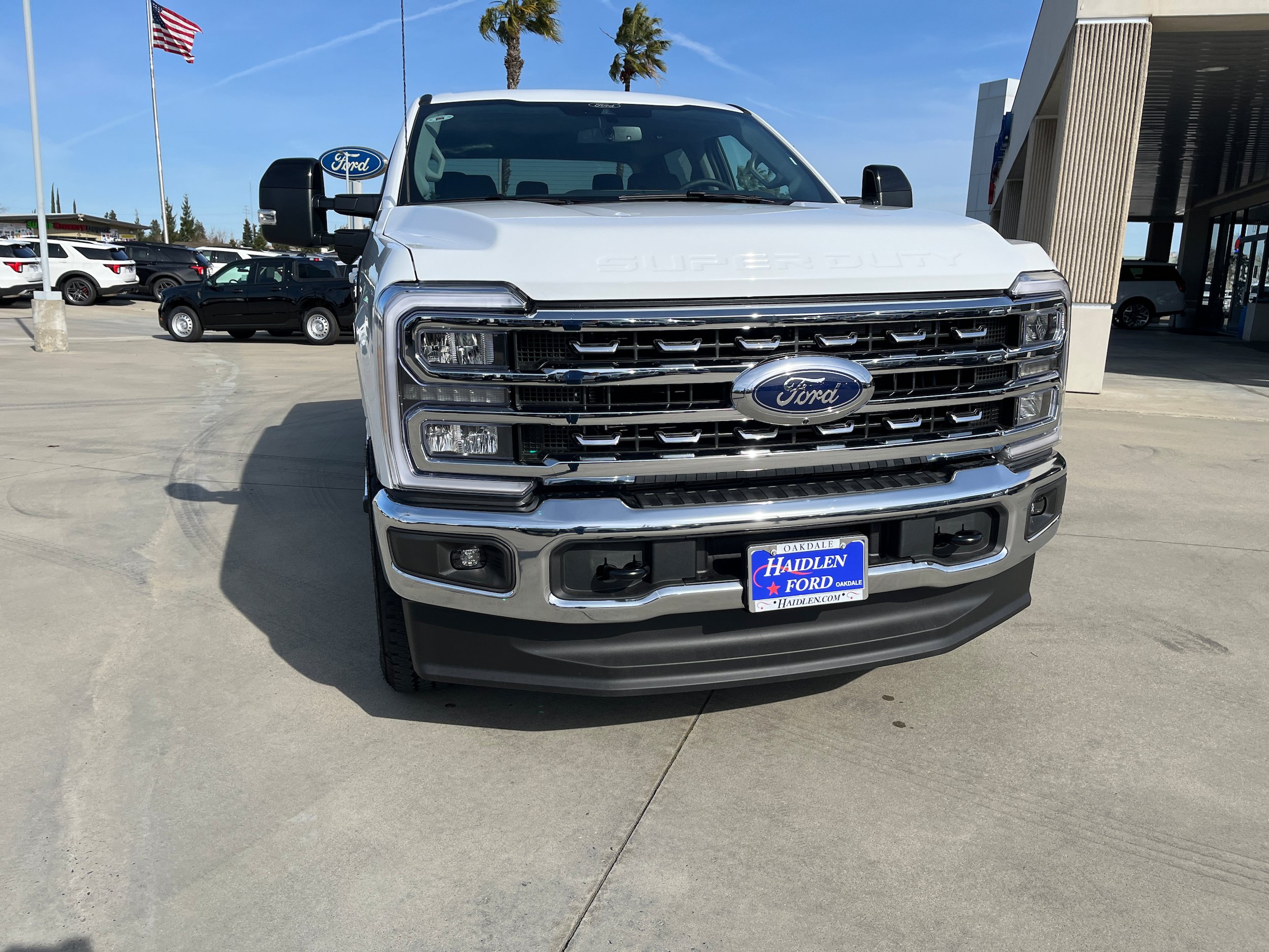 New 2026 Ford F250 Lariat w/ FX4 Off-Road Package AWD/4WD image 2