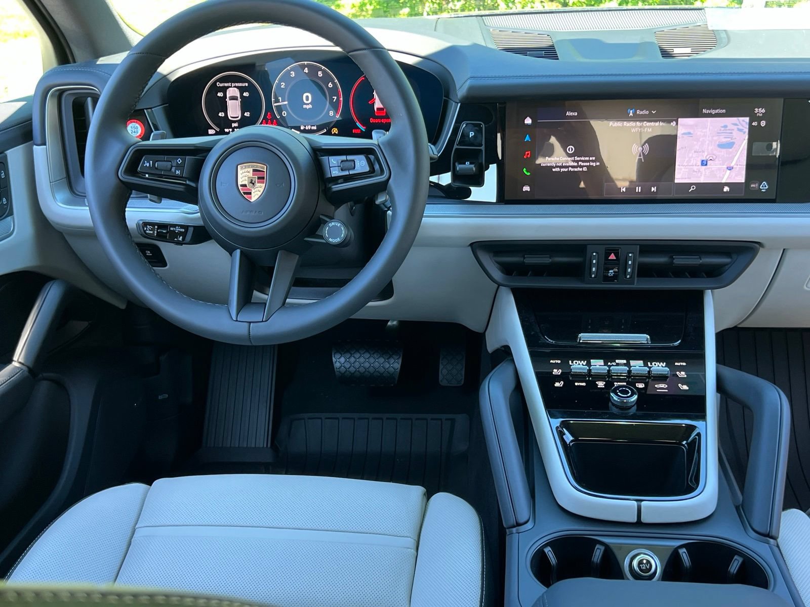 New 2026 Porsche Cayenne AWD/4WD image 16
