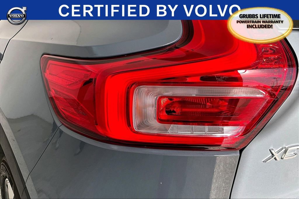 Used 2023 Volvo XC40 B4 Plus w/ Driver Assist Package image 40