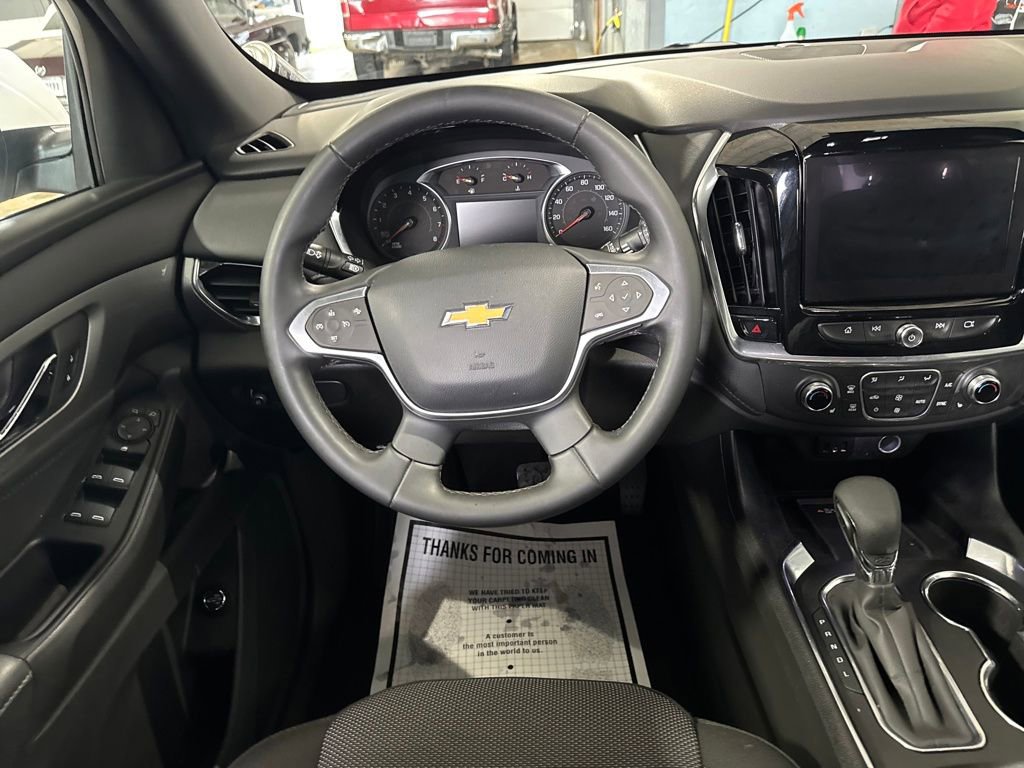 Used 2023 Chevrolet Traverse LT image 14