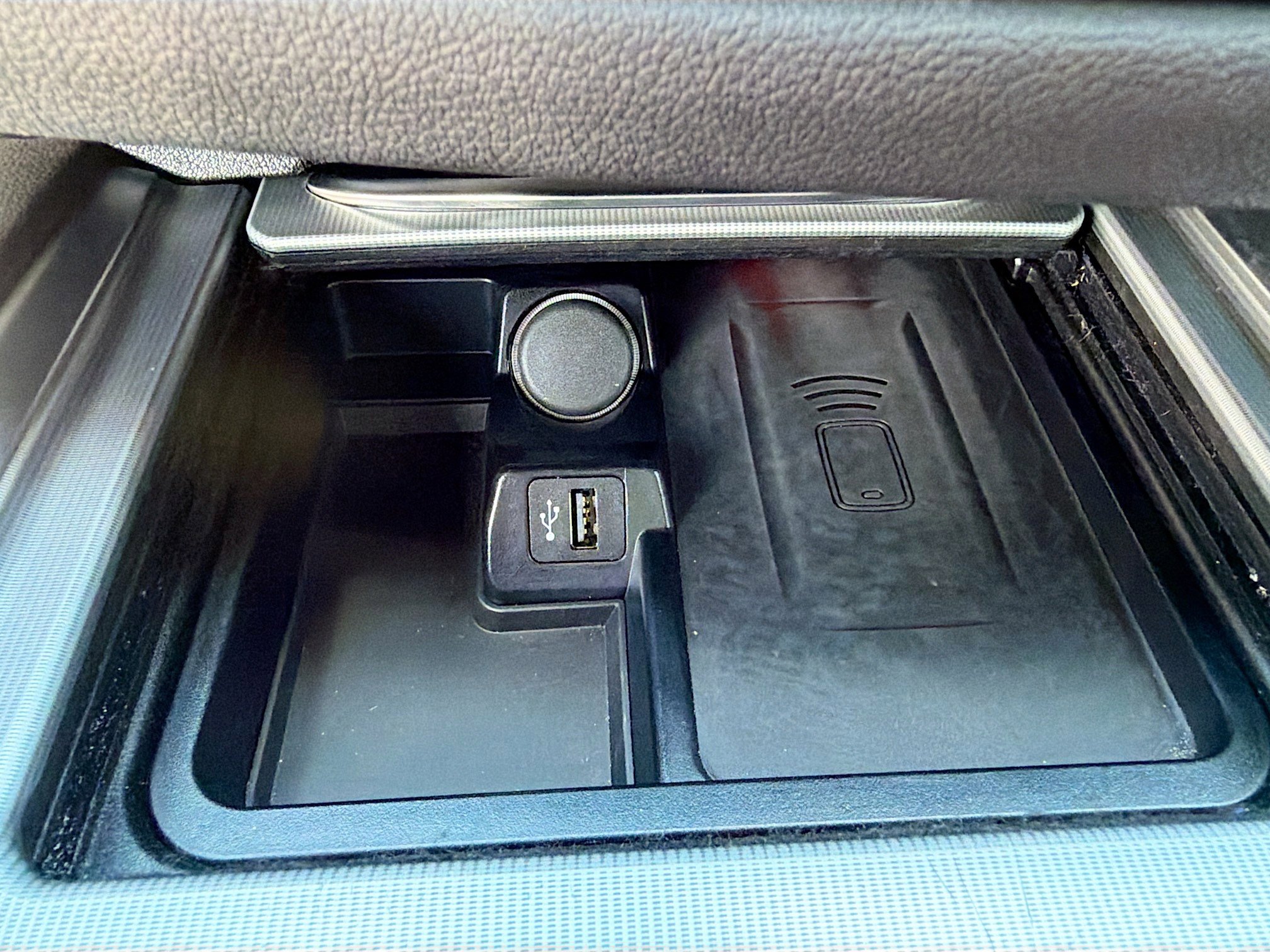 Used 2023 BMW Z4 M40i w/ Premium Package image 26