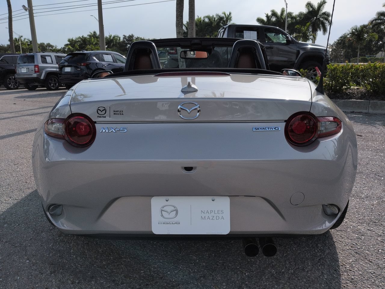 Used 2023 MAZDA MX-5 Miata Grand Touring RWD image 6