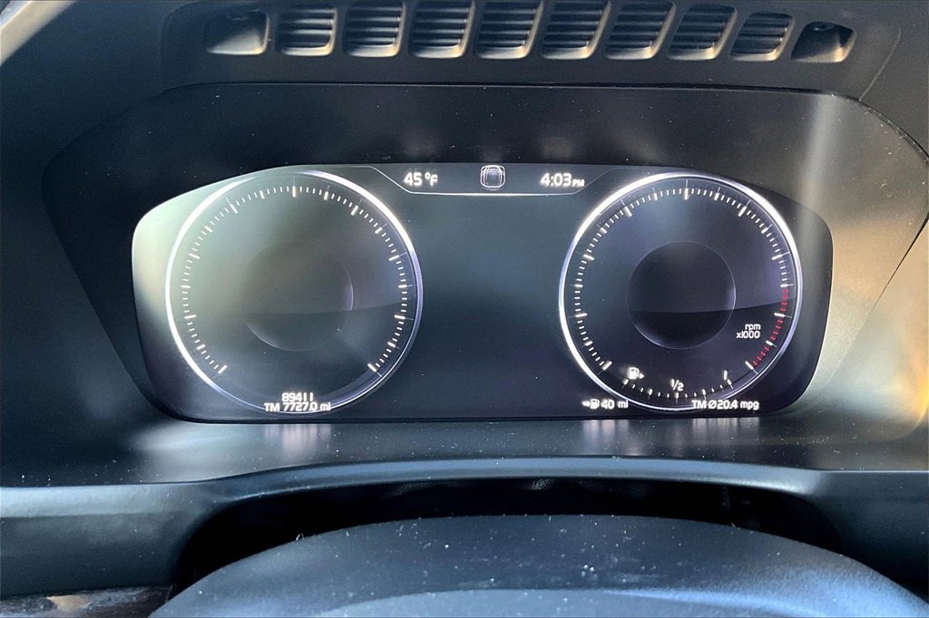 Used 2019 Volvo XC90 T6 Momentum w/ Advanced Package image 17