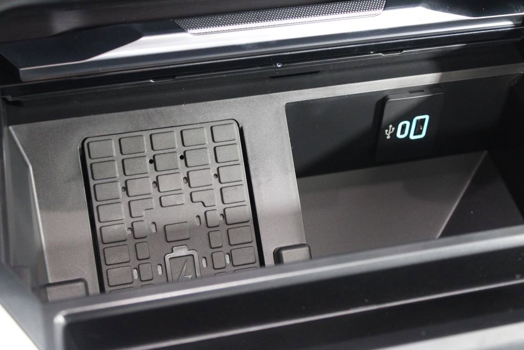 New 2026 Ford F250 Platinum image 49