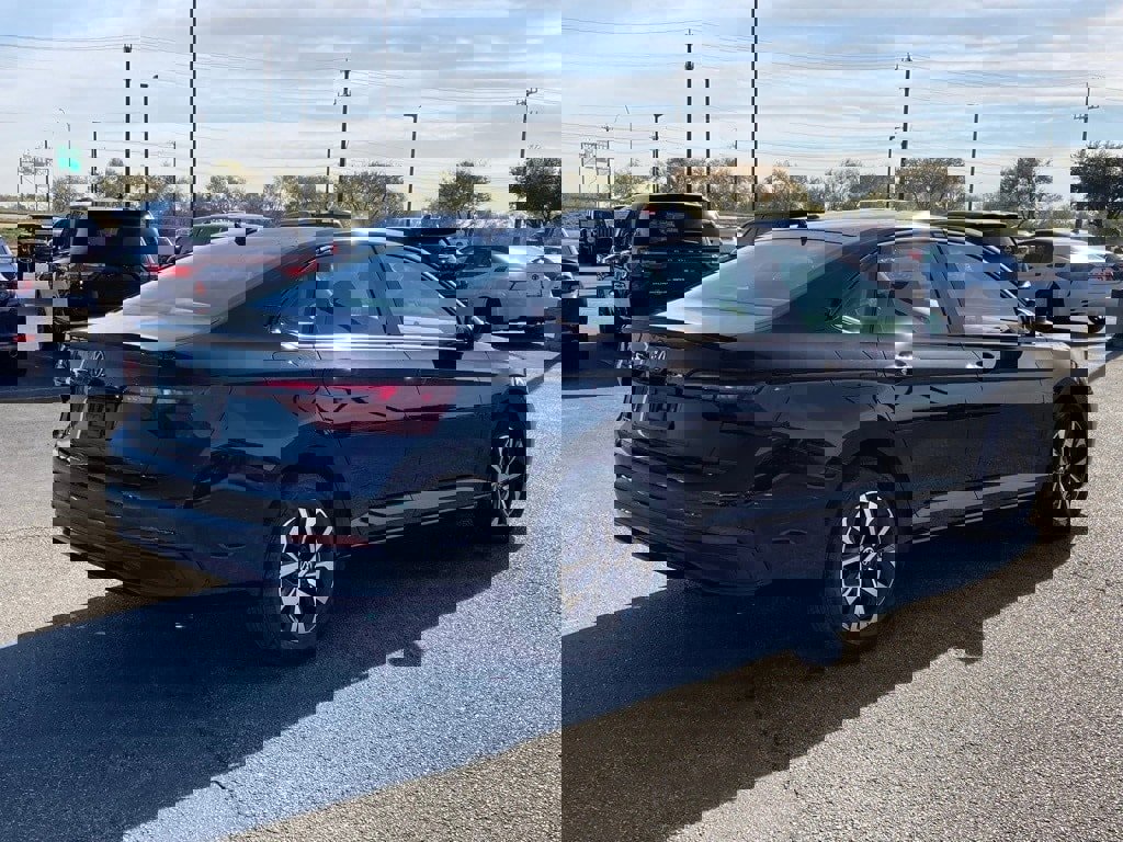 Used 2024 Volkswagen Jetta S image 5