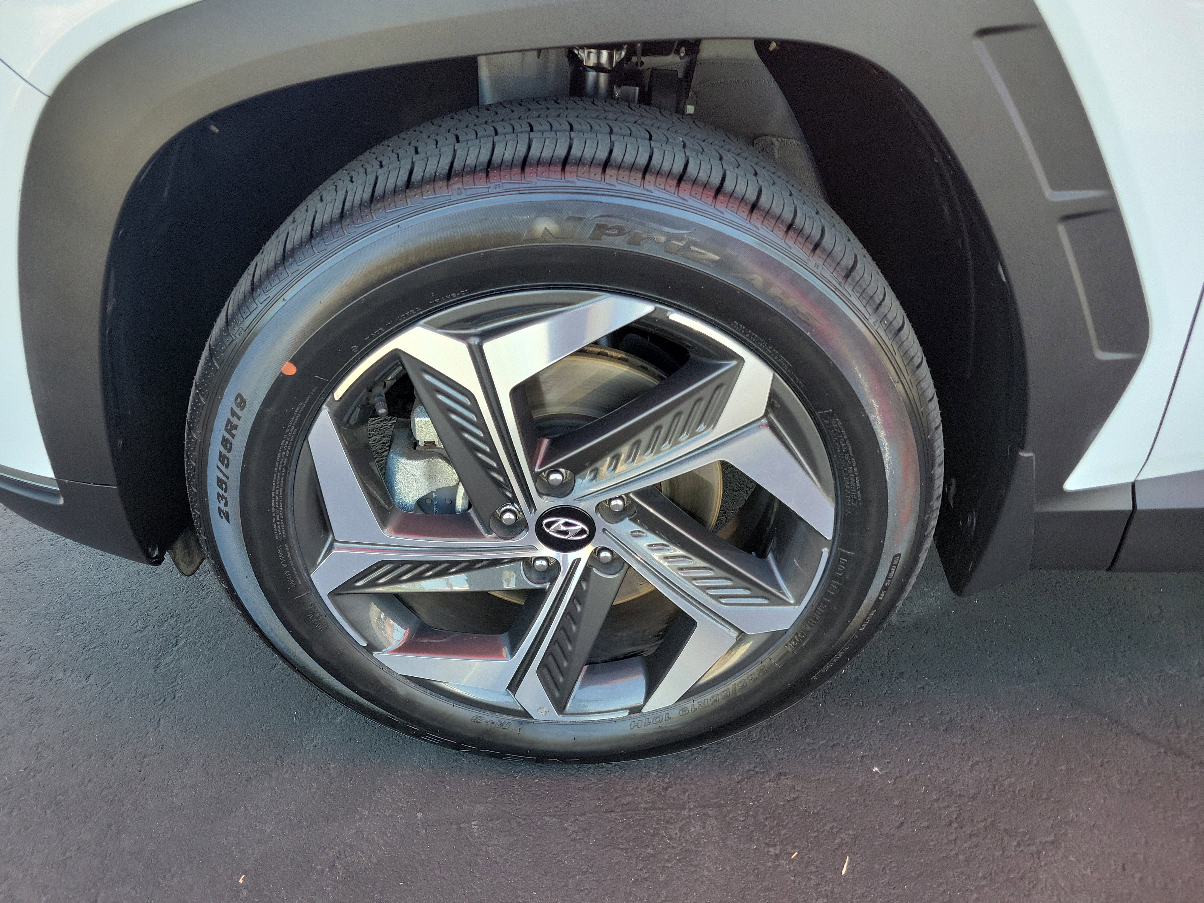 Certified 2023 Hyundai Tucson Limited w/ Cargo Package image 31