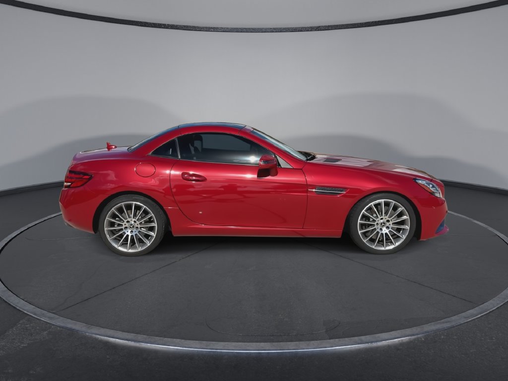 Used 2020 Mercedes-Benz SLC 300 image 9