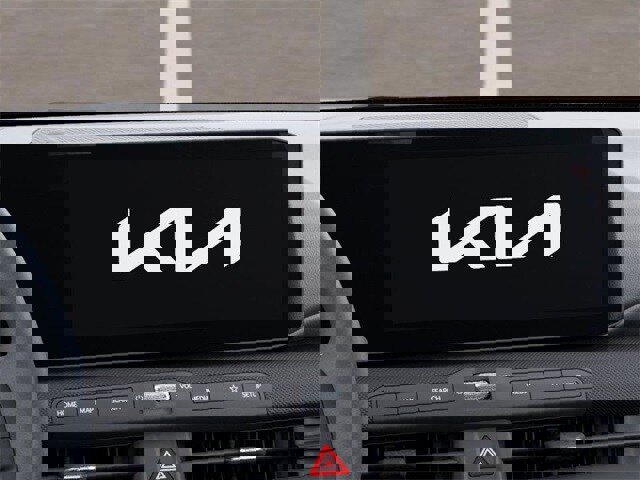 New 2025 Kia K4 LXS image 20