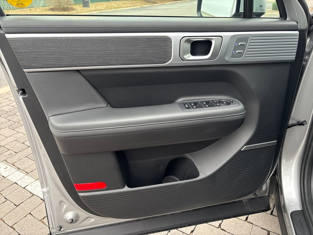 Used 2024 Hyundai Santa Fe Limited image 24