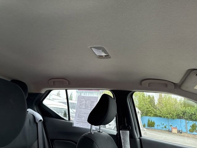 Used 2019 Nissan Kicks SV FWD image 15