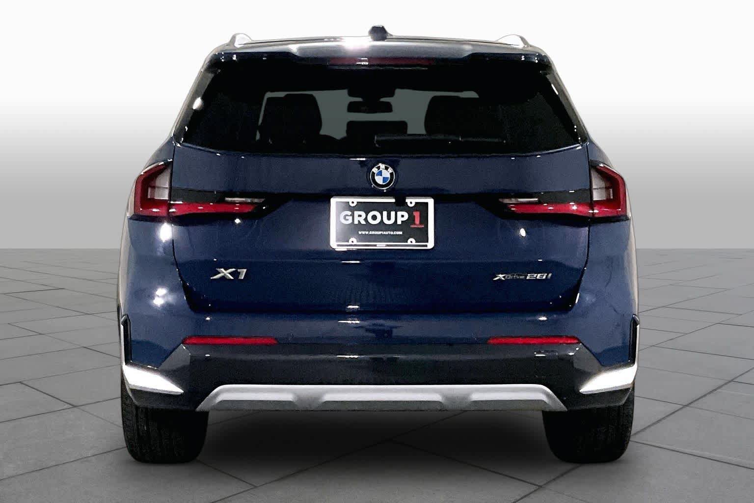 Used 2026 BMW X1 xDrive28i w/ Convenience Package AWD/4WD image 4