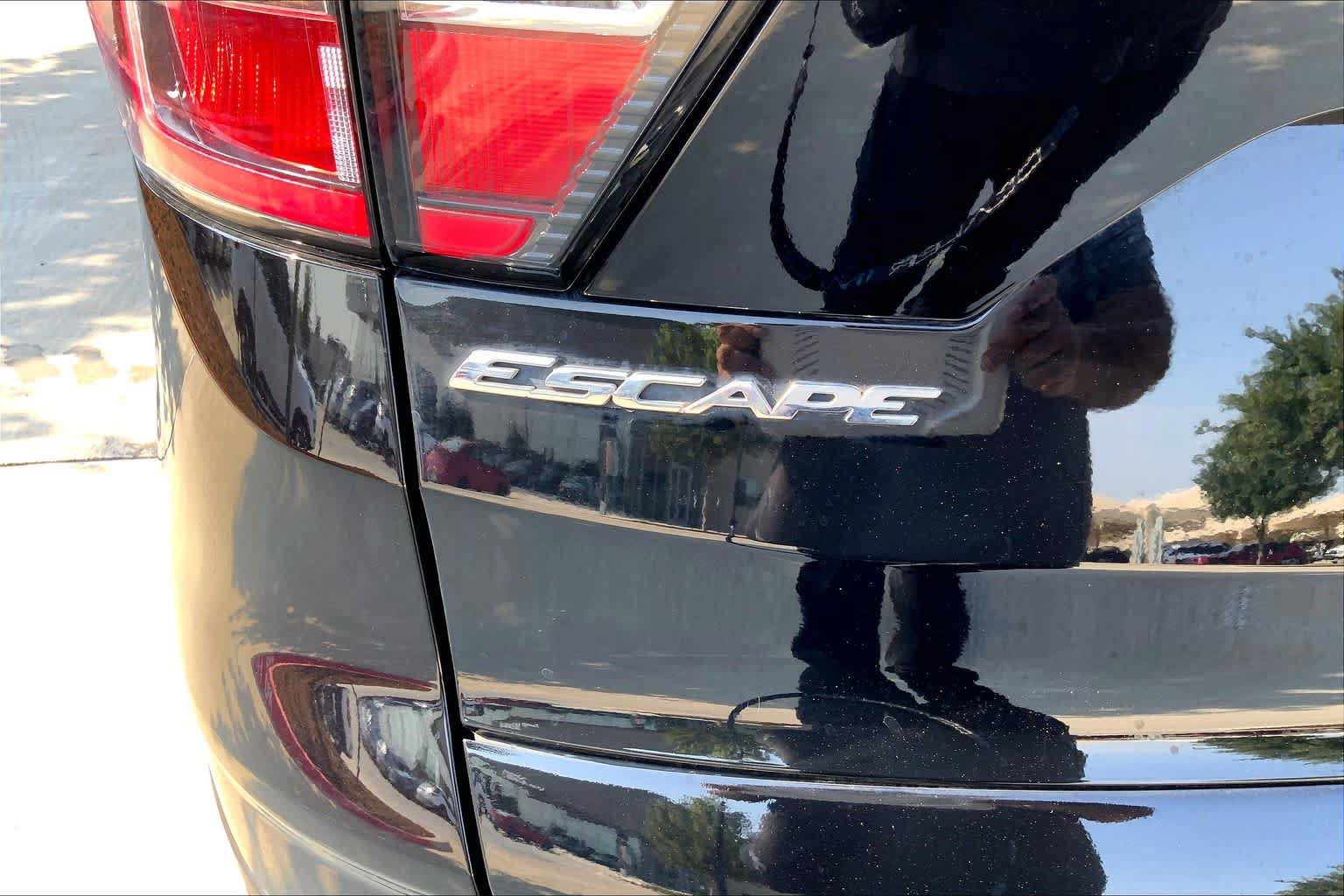 Used 2018 Ford Escape SE AWD/4WD image 33