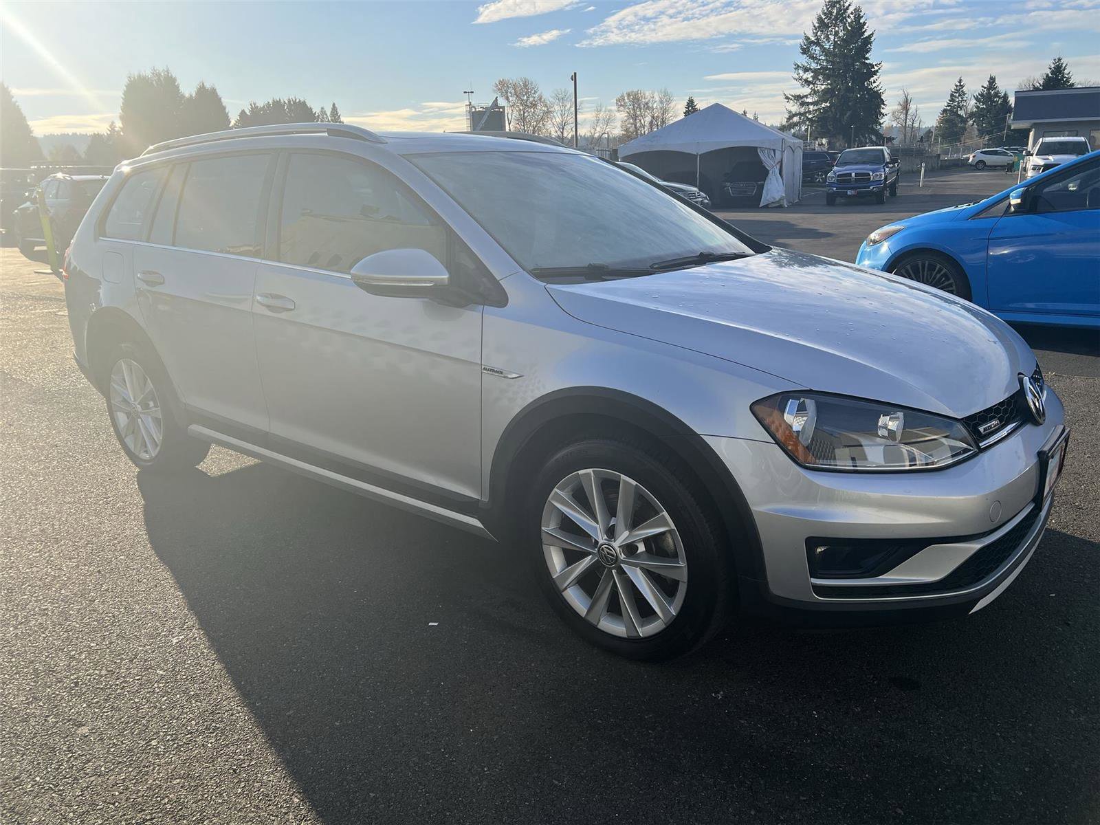 Used 2017 Volkswagen Golf Alltrack SE image 7