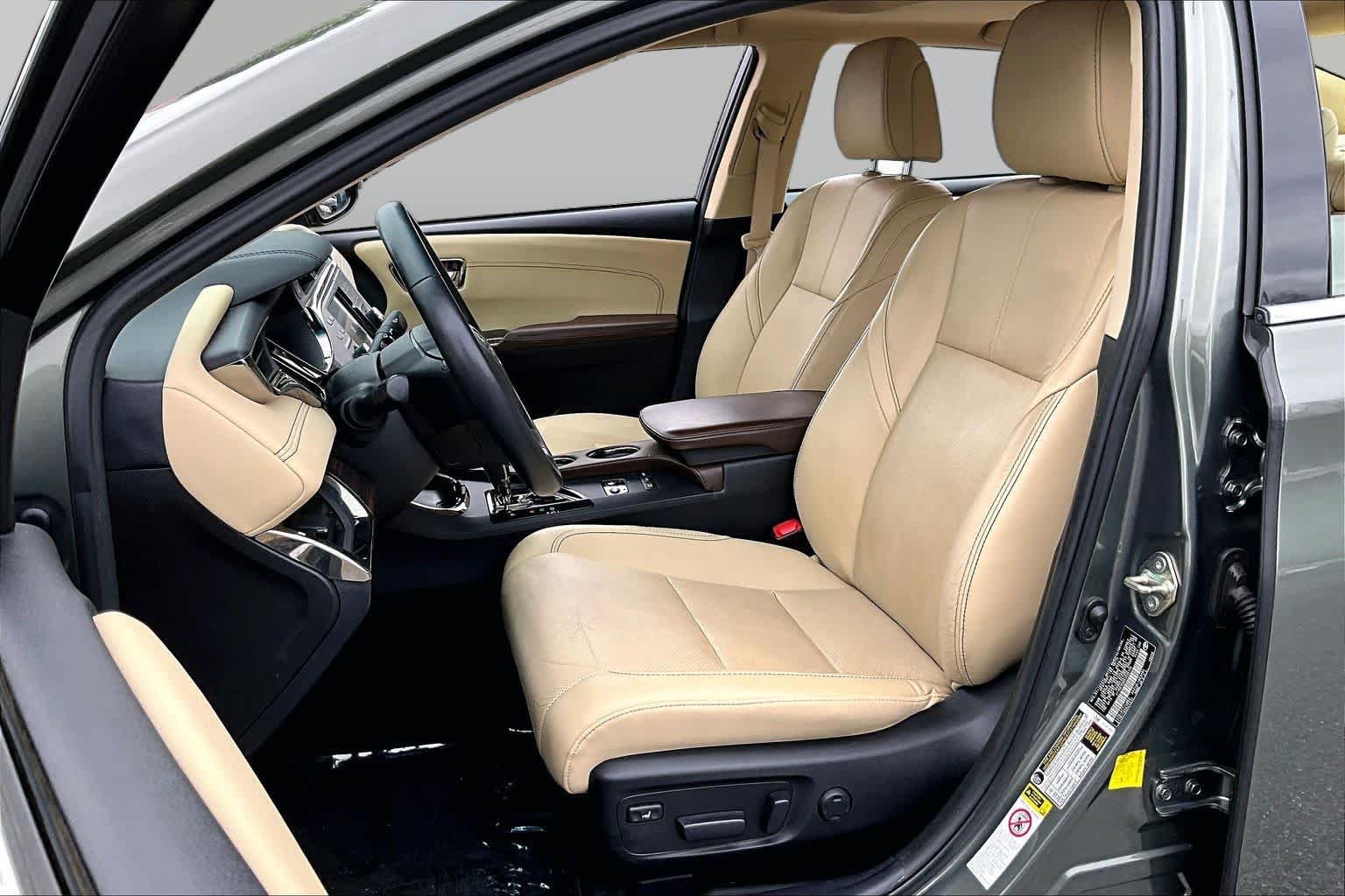 Used 2014 Toyota Avalon Limited FWD image 8