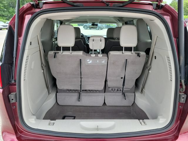 Used 2017 Chrysler Pacifica Touring-L Plus w/ Advanced Safetytec Group FWD image 26