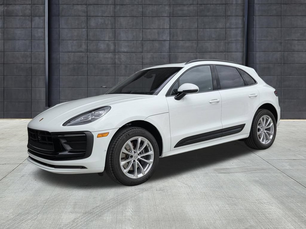 Certified 2025 Porsche Macan AWD/4WD image 1