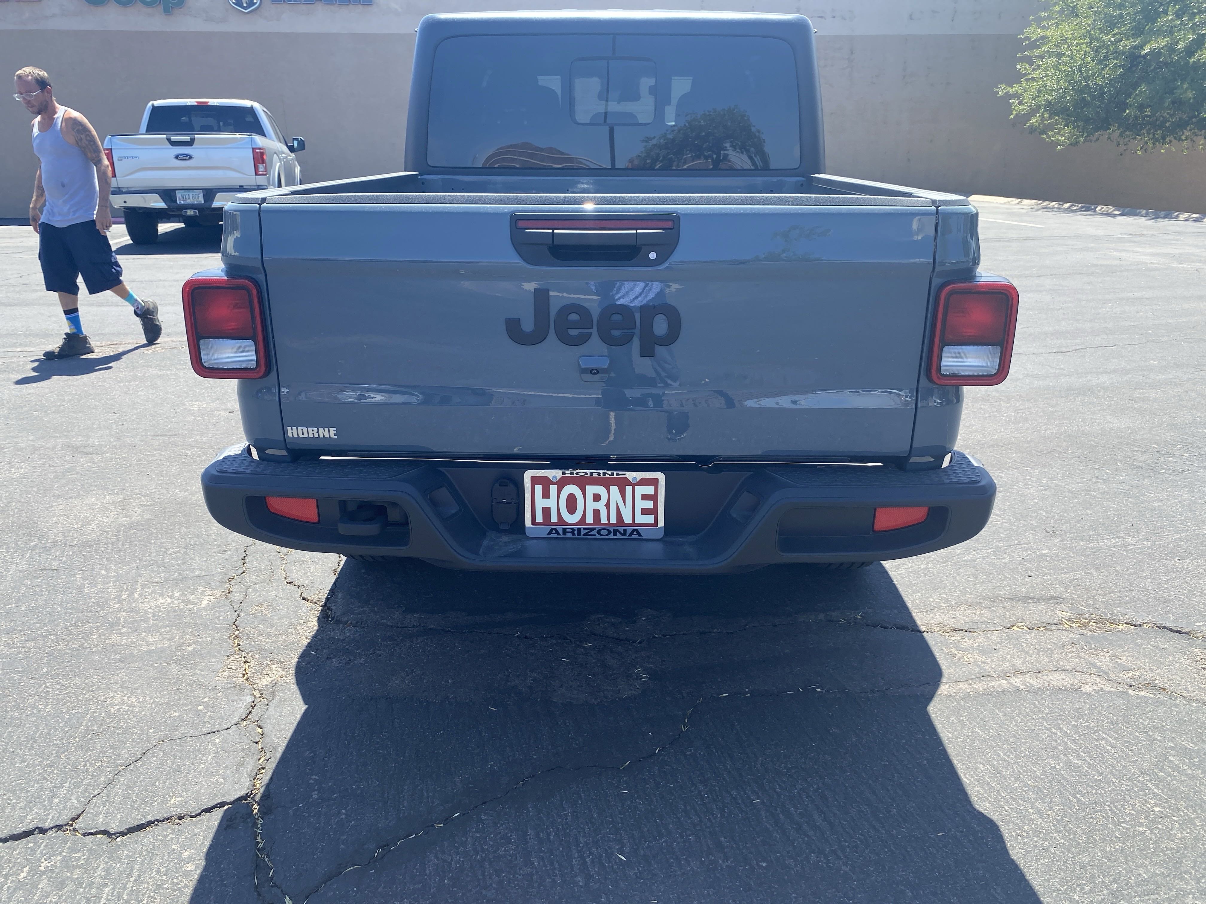 New 2025 Jeep Gladiator Sport image 20
