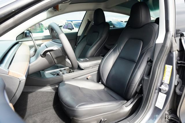 Used 2023 Tesla Model 3 Standard Range RWD image 15