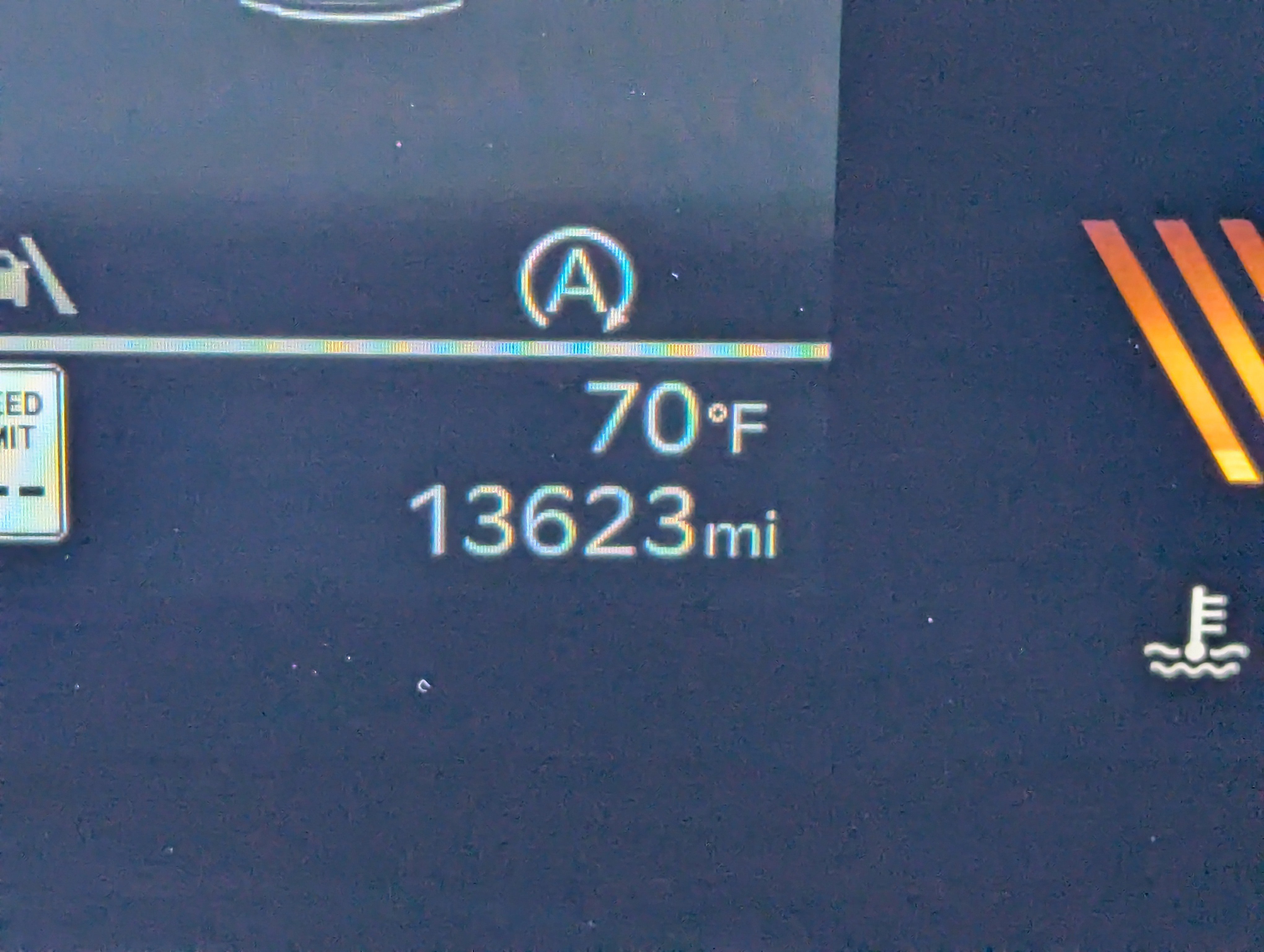 Certified 2025 Kia Sorento LX image 32