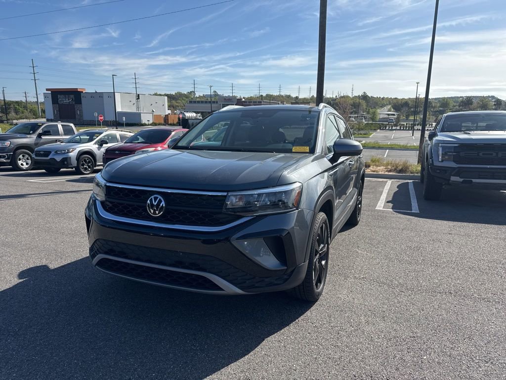 Used 2023 Volkswagen Taos SE image 5