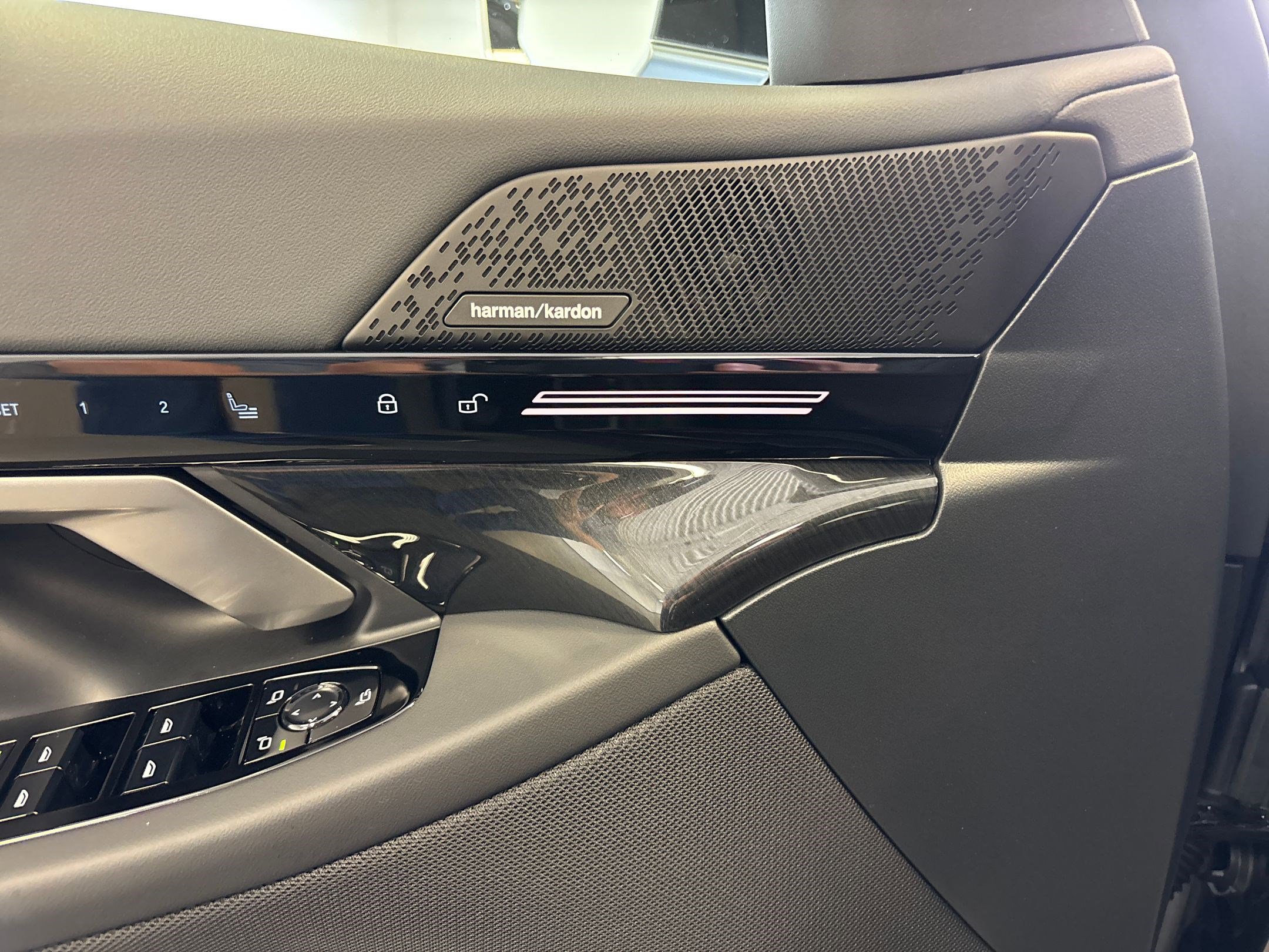 New 2026 BMW 530i image 12