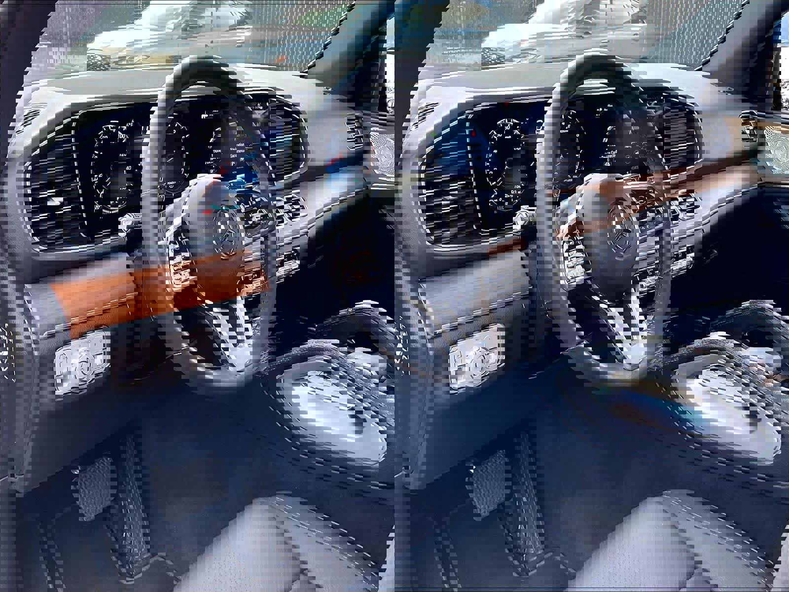 Used 2021 Mercedes-Benz GLE 450 4MATIC image 15