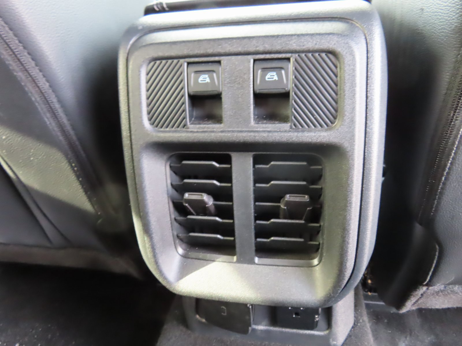 Used 2025 Ford Bronco Outer Banks image 38