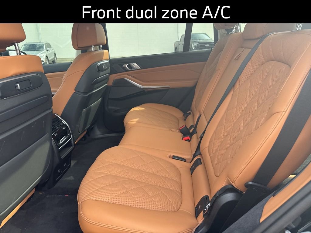 Certified 2025 BMW X7 xDrive40i w/ Premium Package AWD/4WD image 11