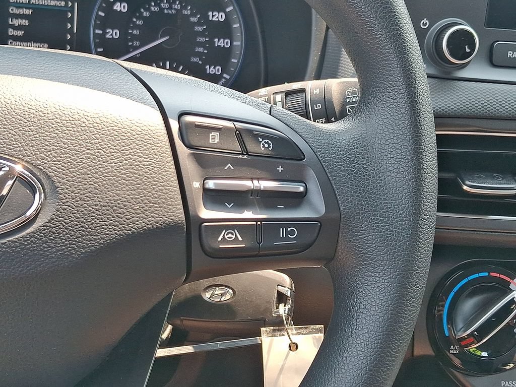 Used 2023 Hyundai Kona SE w/ Cargo Package AWD/4WD image 10