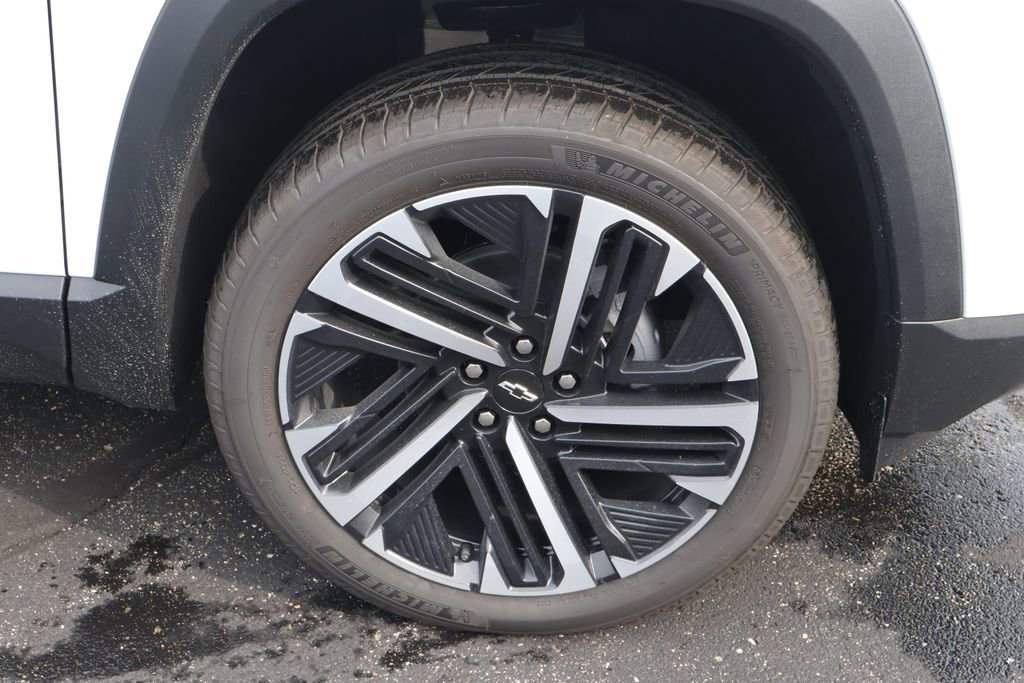 New 2026 Chevrolet Equinox RS w/ Convenience Package III image 5
