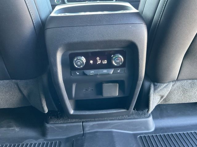 Used 2025 Chevrolet Traverse RS w/ LPO, Floor Liner Package AWD/4WD image 19