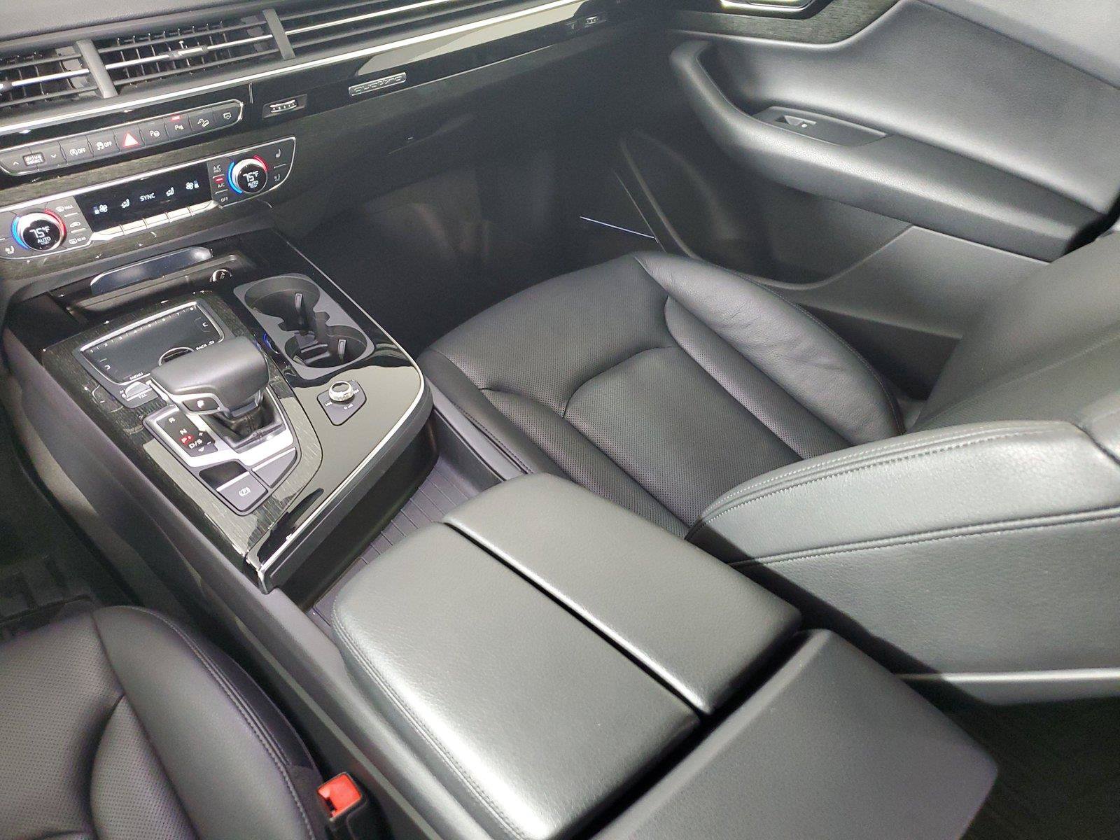 Used 2019 Audi Q7 3.0T Prestige w/ Prestige Package AWD/4WD image 16