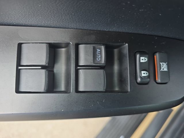 Used 2018 Toyota Tundra SR5 w/ TRD Off Road Package image 27