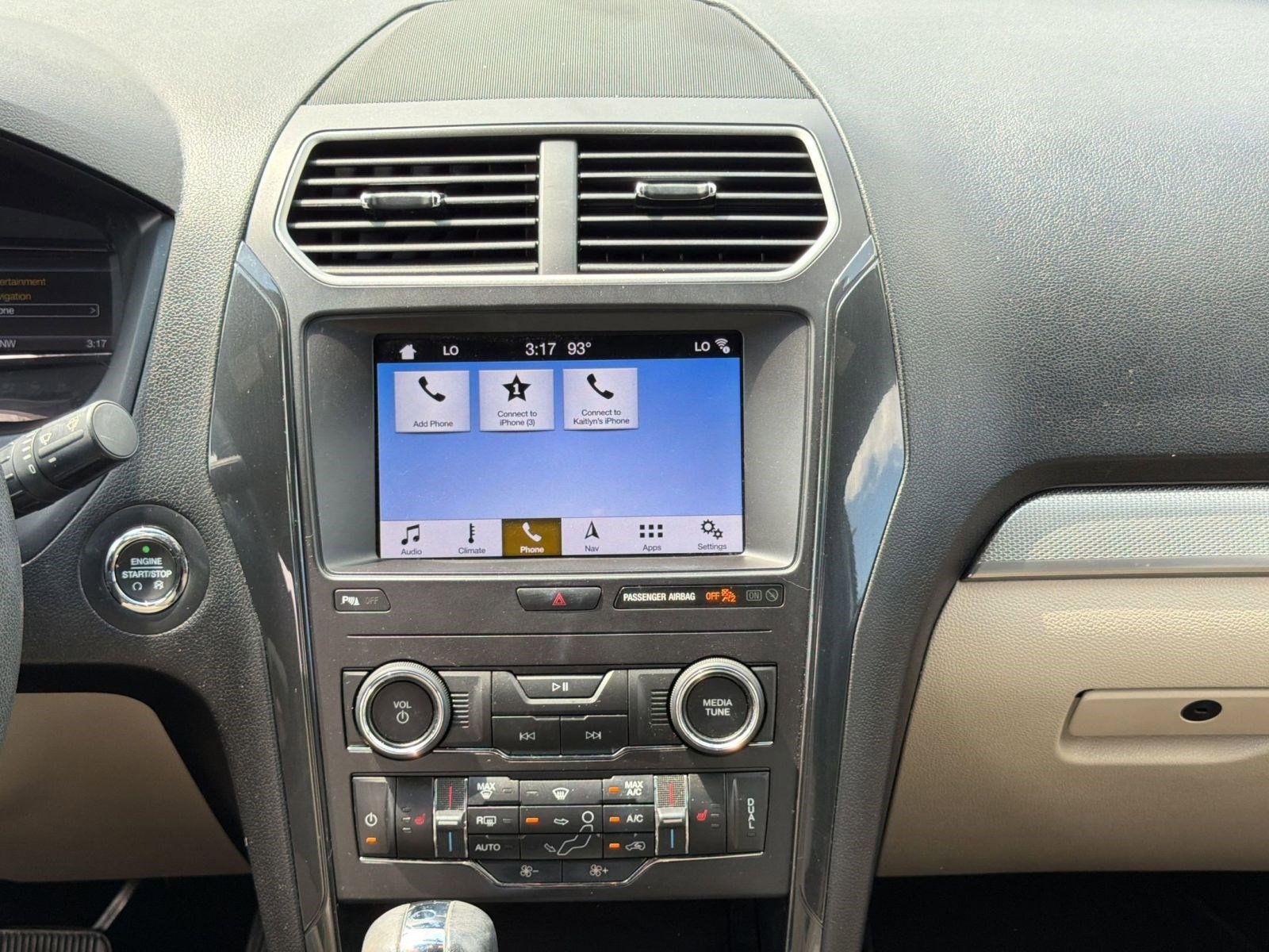 Used 2019 Ford Explorer XLT w/ Equipment Group 202A FWD image 23